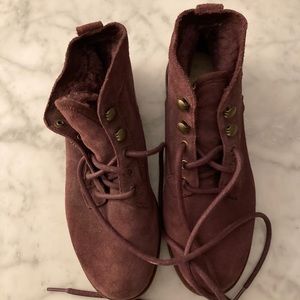 Never been used Ugg boots!